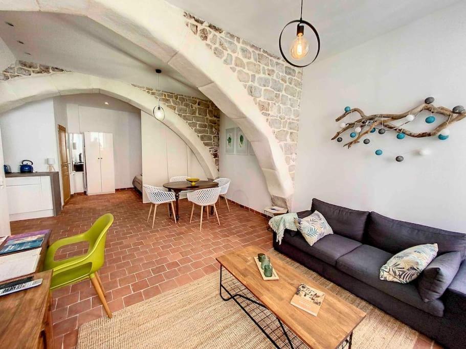 Joli Studio Au Coeur De Grasse - Parking Inclus Bagian luar foto